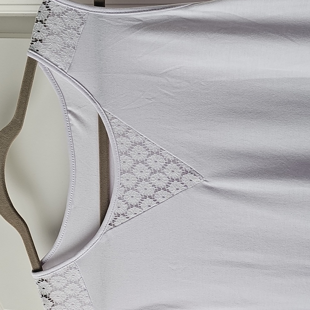 Women's Lace Tank Top - Picture 5 of 8